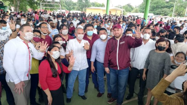 Protestan comités en defensa de la 4T en Kantunilkín