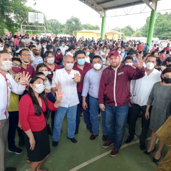 Protestan comités en defensa de la 4T en Kantunilkín