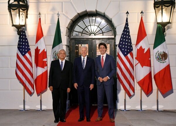 Agradece AMLO a Biden que no nos vea como el ‘patio trasero’