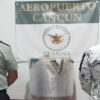 Binomios caninos detectan droga en el aeropuerto de Cancún.