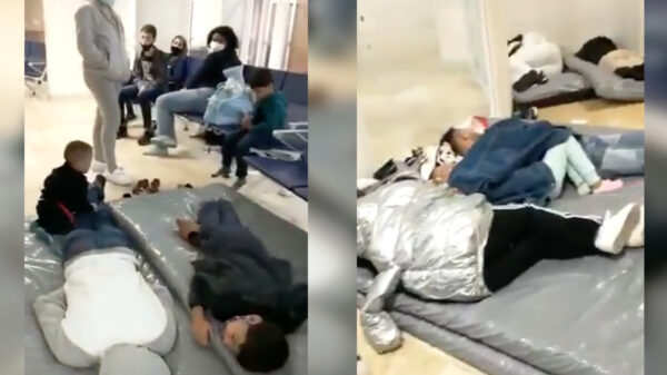 Video: Denuncian nuevamente al INM por retención de turistas en aeropuerto de Cancún