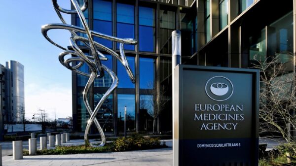 Aclara la Unión Europea que aún no se avala uso de pastilla anti Covid-19