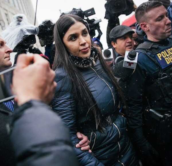 Llegó la hora para Emma Coronel, hoy dictarán sentencia en su contra