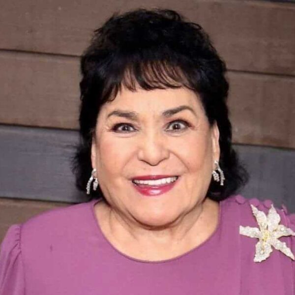 Hemorragia cerebral de Carmen Salinas ha ido disminuyendo