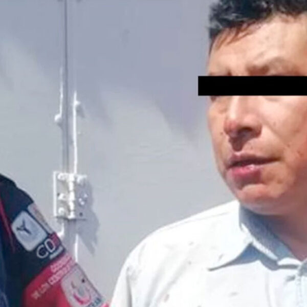 Asesina a una persona por sospechar infidelidad de su esposa