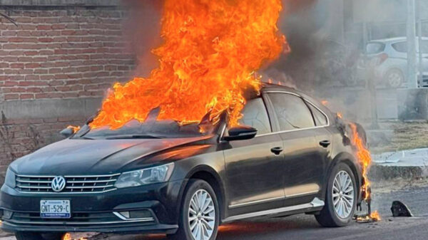 Dos mujeres son asesinadas y calcinadas en su auto