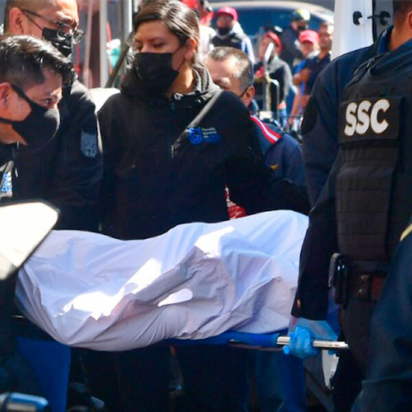 Muere joven en gimnasio tras caerle 300 kilos de estructura en la cara