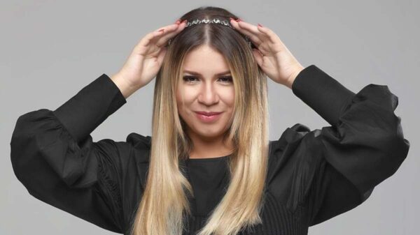 La cantante brasileña Marília Mendonça muere en accidente aéreo