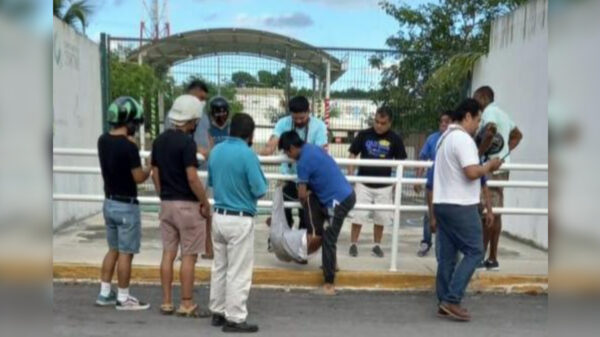 Cancún: Vecinos de Villas Otoch someten a golpes a presunto ladrón