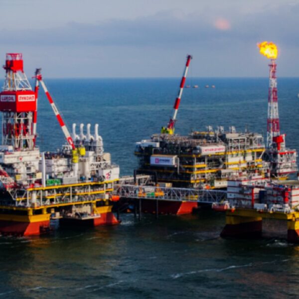 Descubren yacimiento petrolero en Tabasco; presentan plan de dragado