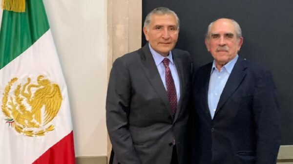 Abandona Santiago Nieto la UIF tras el escándalo de su boda