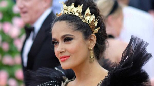 Salma Hayek recibirá su estrella en el Paseo de la Fama
