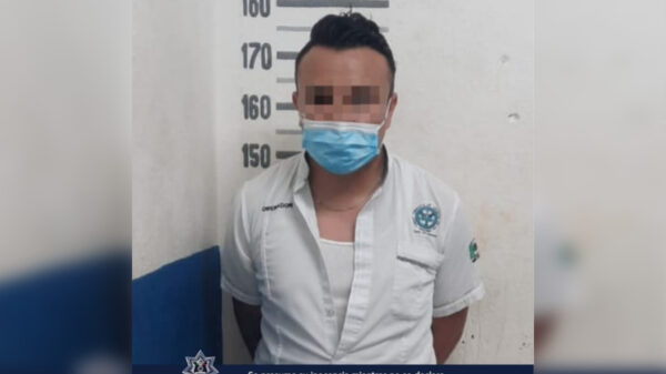 Detienen a jarocho en Playa Del Carmen por violencia familiar