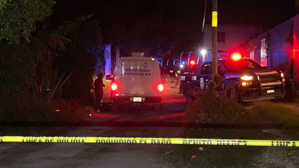 Ejecutan a un sujeto en la colonia Los García de Cancún.