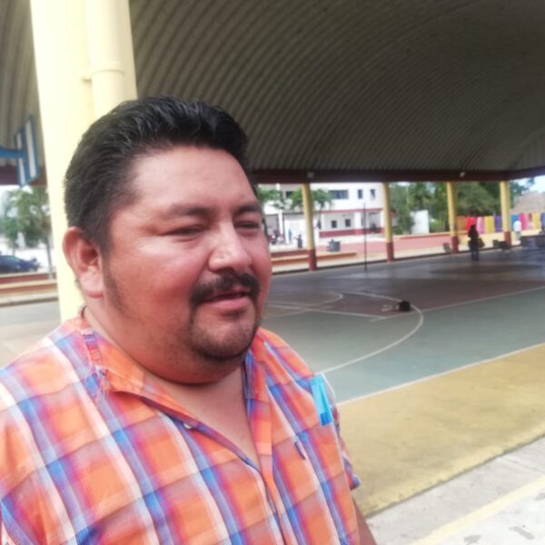 Regidores afines a exedil bloquean a aspirante a delegado en Nuevo Xcan.