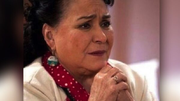 Hospitalizan de emergencia a la actriz Carmen Salinas.
