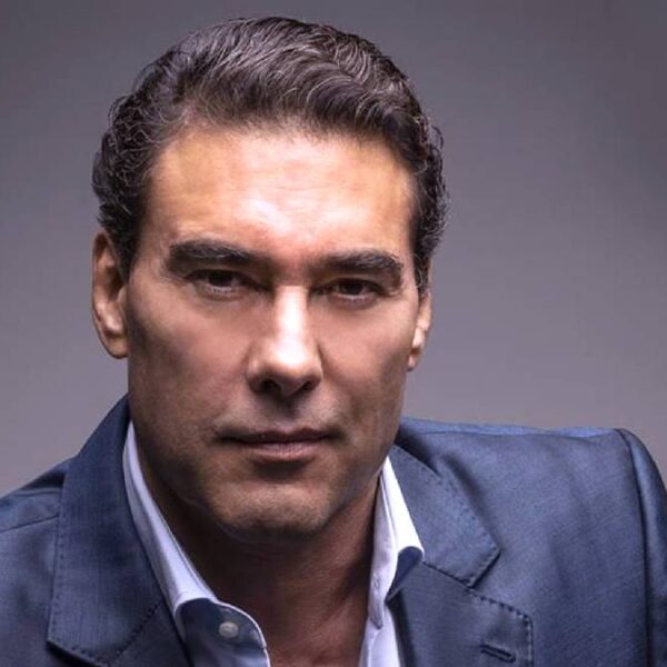 Nuevamente Eduardo Yáñez pierde los estribos con la prensa