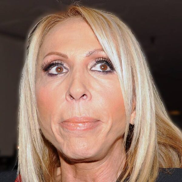 Suspenden orden de captura contra Laura Bozzo por problemas psicológicos