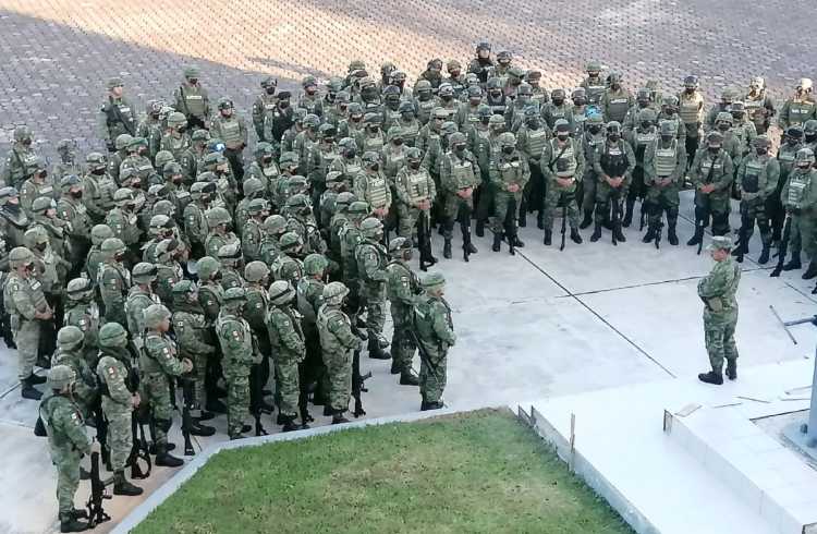 Video: Arriba a Cancún contingente de 200 soldados del Ejército Mexicano