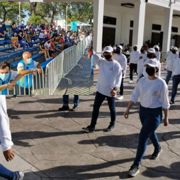 Deslucido desfile de aniversario de la Revolución en Chetumal