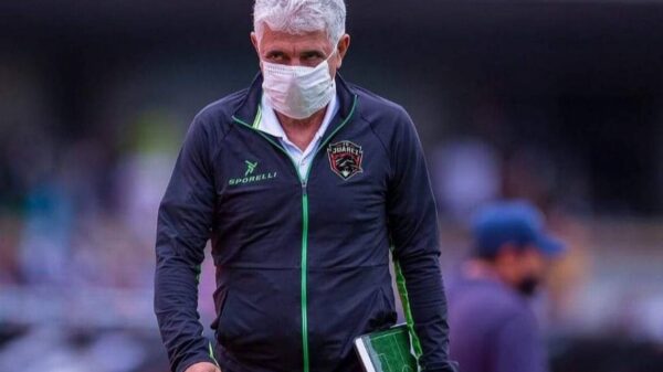 Tuca Ferretti se disculpa por comentarios polémicos