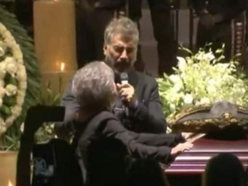 Le dan el último adiós a Vicente Fernández en el rancho Los Tres Potrillos