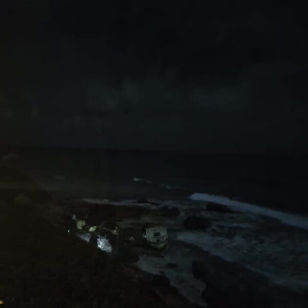 Aseguran a siete migrantes cubanos en Isla Mujeres.