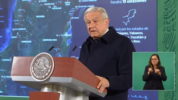Anuncia AMLO inversión de10 mil mdp para el bulevar Colosio y el puente Nichupté.