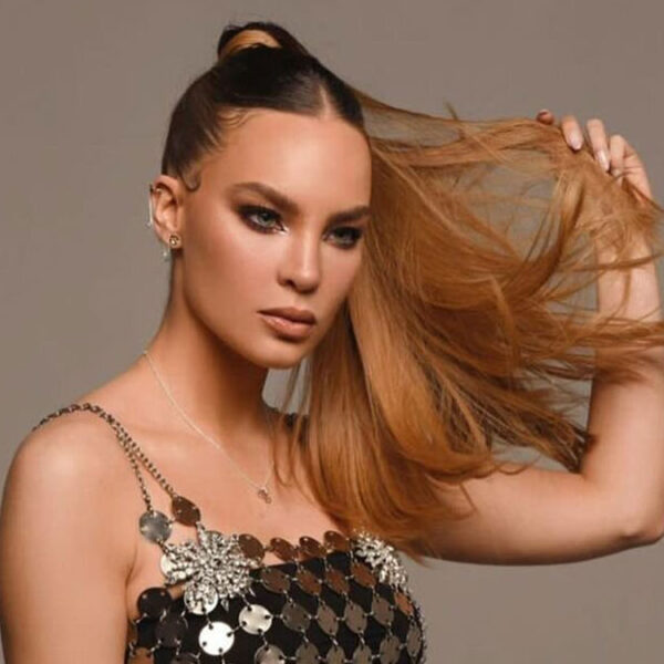 Belinda incendia las rede sociales con sensual bikini