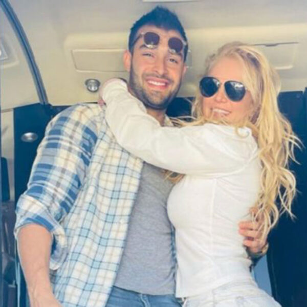 Britney Spears celebra sus 40 años en playas de México