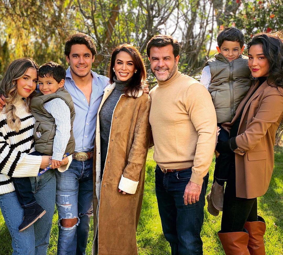 Capta a Eduardo Capetillo Jr. portando un arma de fuego