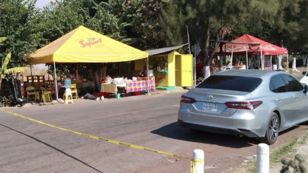 Comensales de una fonda son atacados a balazos; cuatro murieron