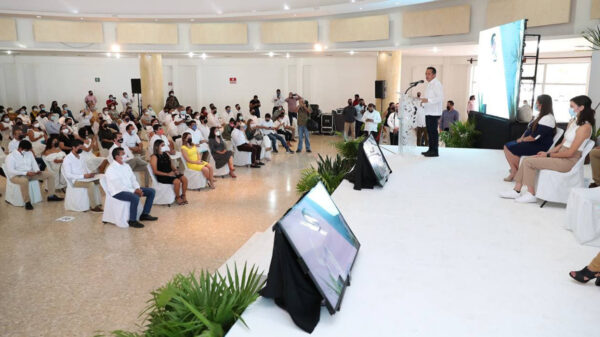 En Quintana Roo el emprendimiento tiene un especial protagonismo: Carlos Joaquín