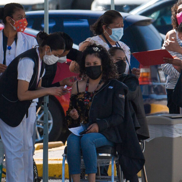 ¡Alarmante! Alcanza México los 8 mil 24 contagios por covid en un solo día