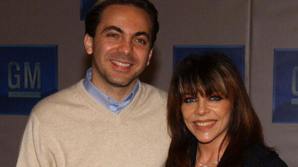 Cristian Castro cumple 47 años y así lo felicita su madre Verónica Castro