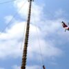Volador de Cuetzalan muere tras caer de unos 20 metros de altura