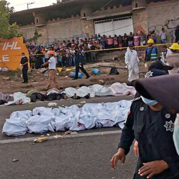 Tras la muerte de 55 migrantes, INM financiará repatriación de los féretros