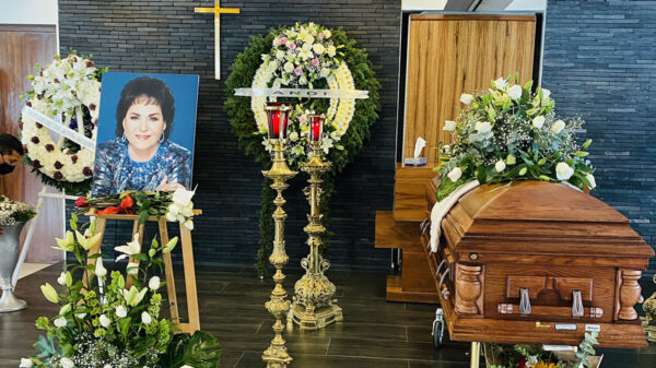 Familiares y amigos se despiden de Carmen Salinas