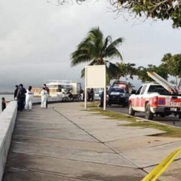 Aparece cadáver flotando en bahía de Chetumal