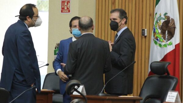 "Golpe a democracia participativa" fallo del INE; ataca Morena Autonomía: PAN