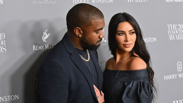 ¡Qué tóxico! Kanye West se compra casa frente a su ex Kim Kardashian