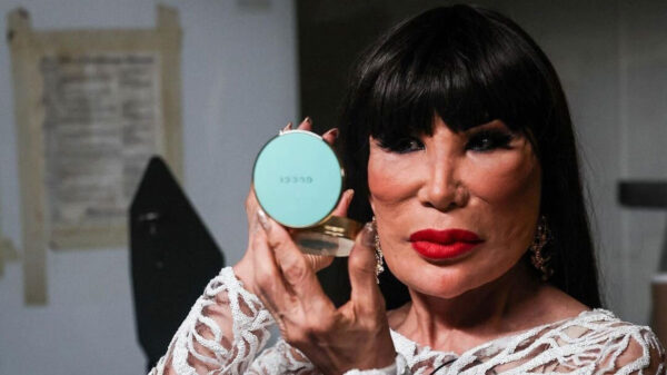 Lyn May revela que muchos narcos la estuvieron cortejando