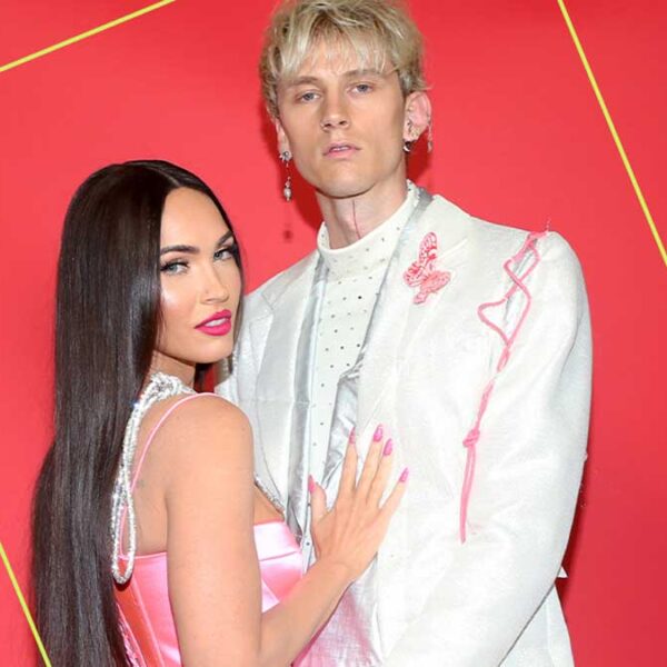 Machine Gun Kelly revela que se apuñaló a sí mismo para impresionar a Megan Fox