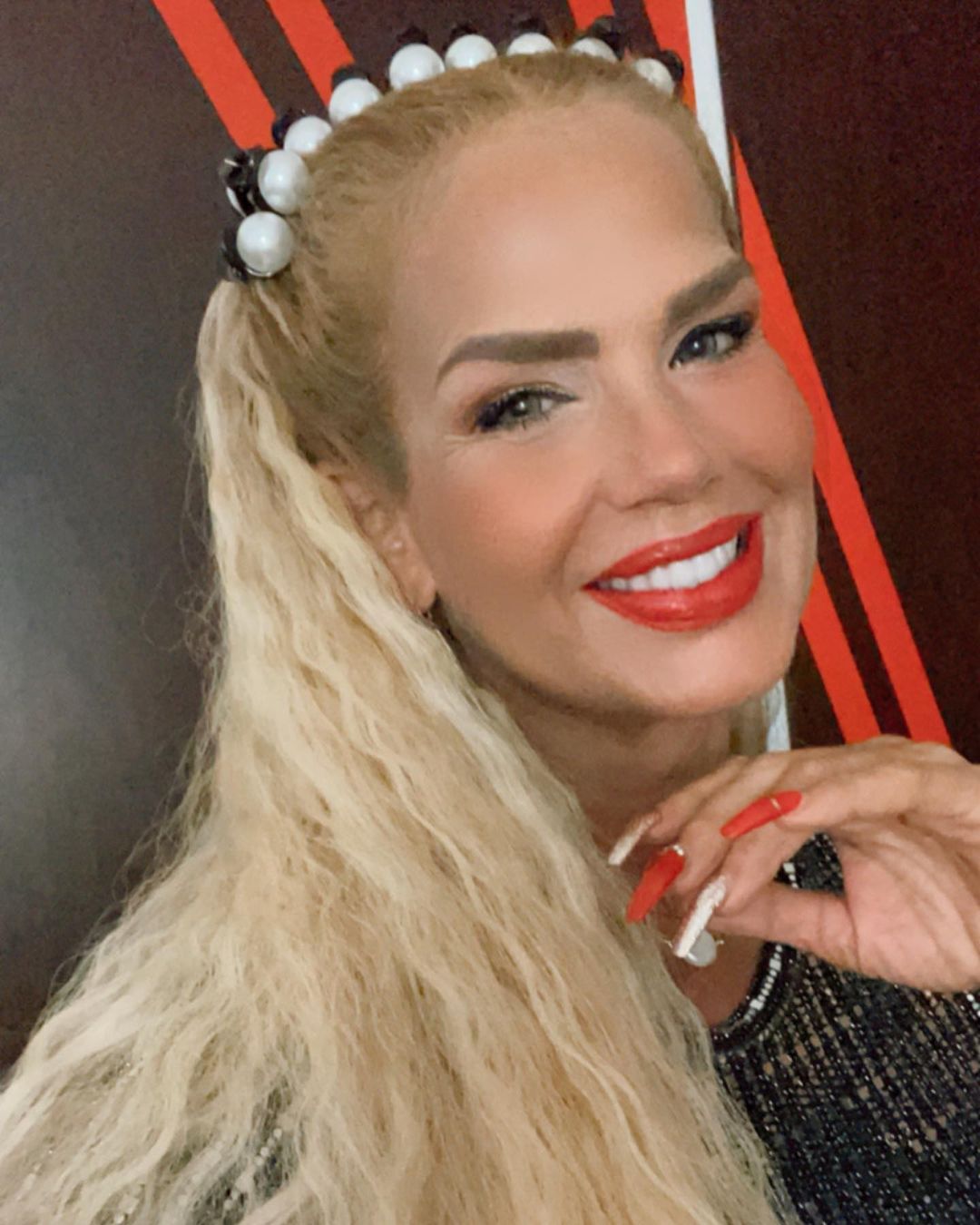 Niurka insulta a Anabel Hernández por vincular a famosos con el narco