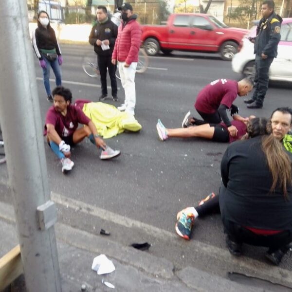 Conductor ebrio embiste a grupo de peregrinos en bicicleta en la Cdmx (VIDEO).