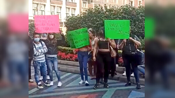 Video: Con manifestación, trabajadoras sexuales de CDMX exigen laborar