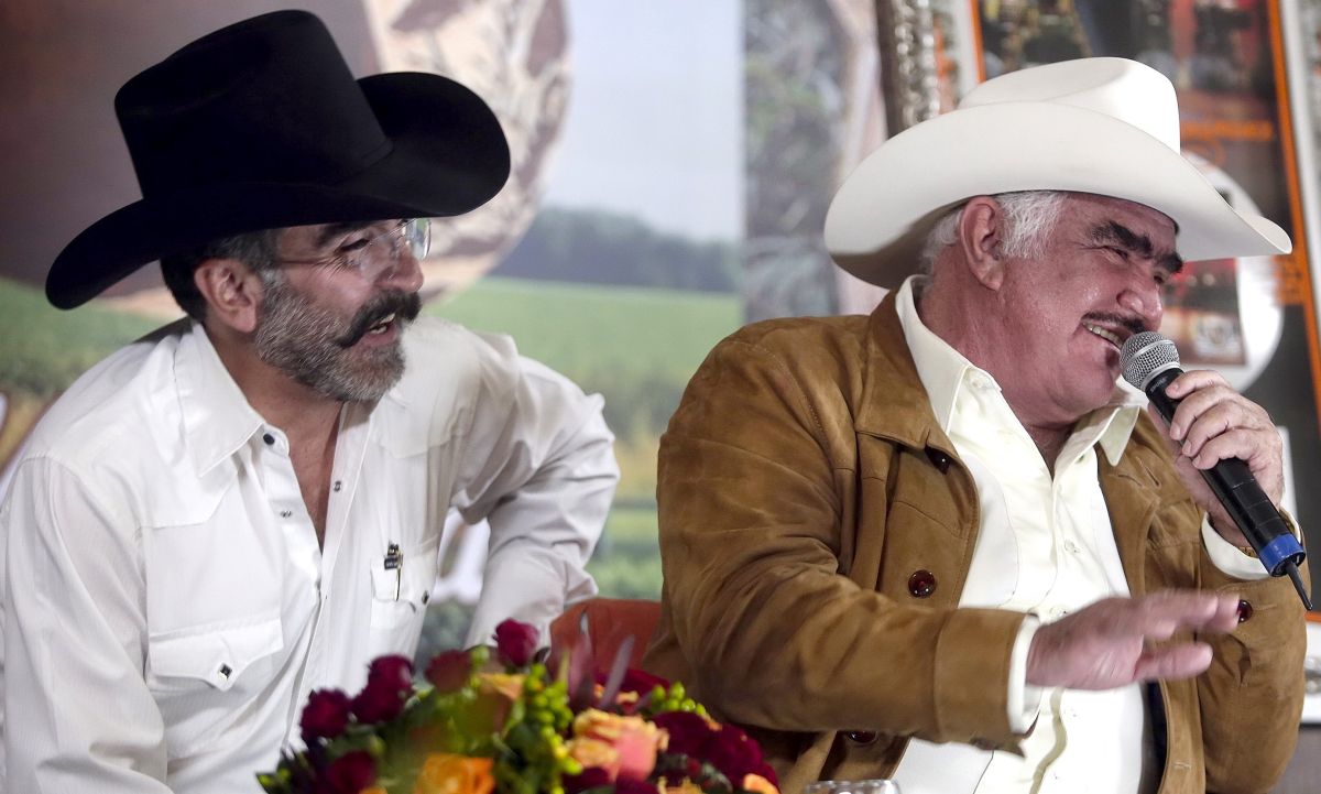 Pulmones de Vicente Fernández comienzan a fallar