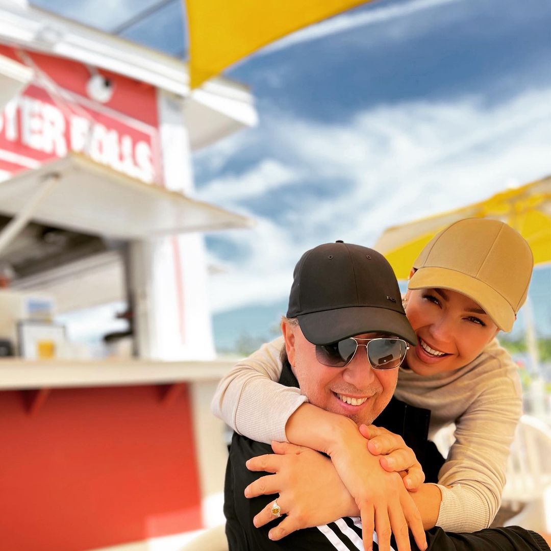 Tommy Mottola y Thalía celebran con mucho amor sus 21 años de casados