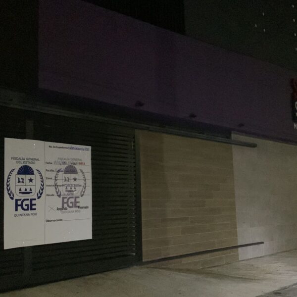 Cancún: Aseguran motel cerca de ‘El Crucero’ por posible trata de personas.