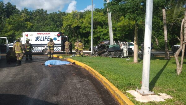 Deja una persona muerta fuerte accidente en la Zona Hotelera de Cancún.